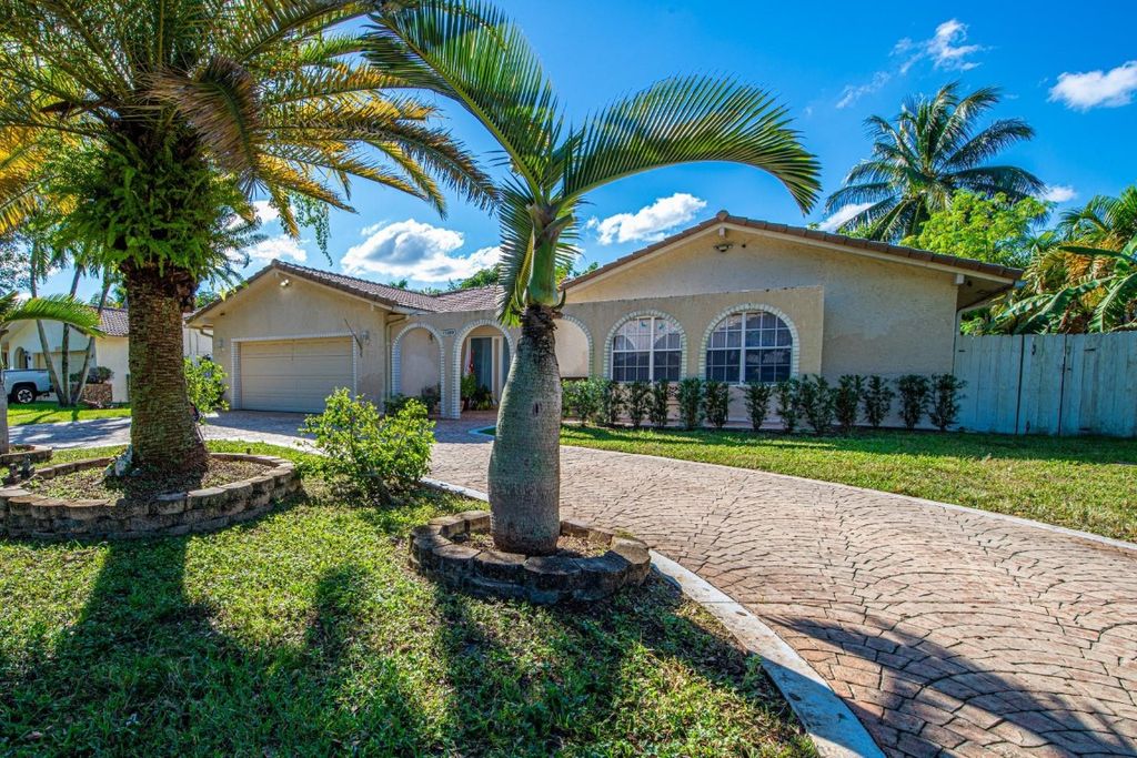 Photo of 11200 NW 39th Court, Coral Springs, FL 33065 (MLS # F10534250)