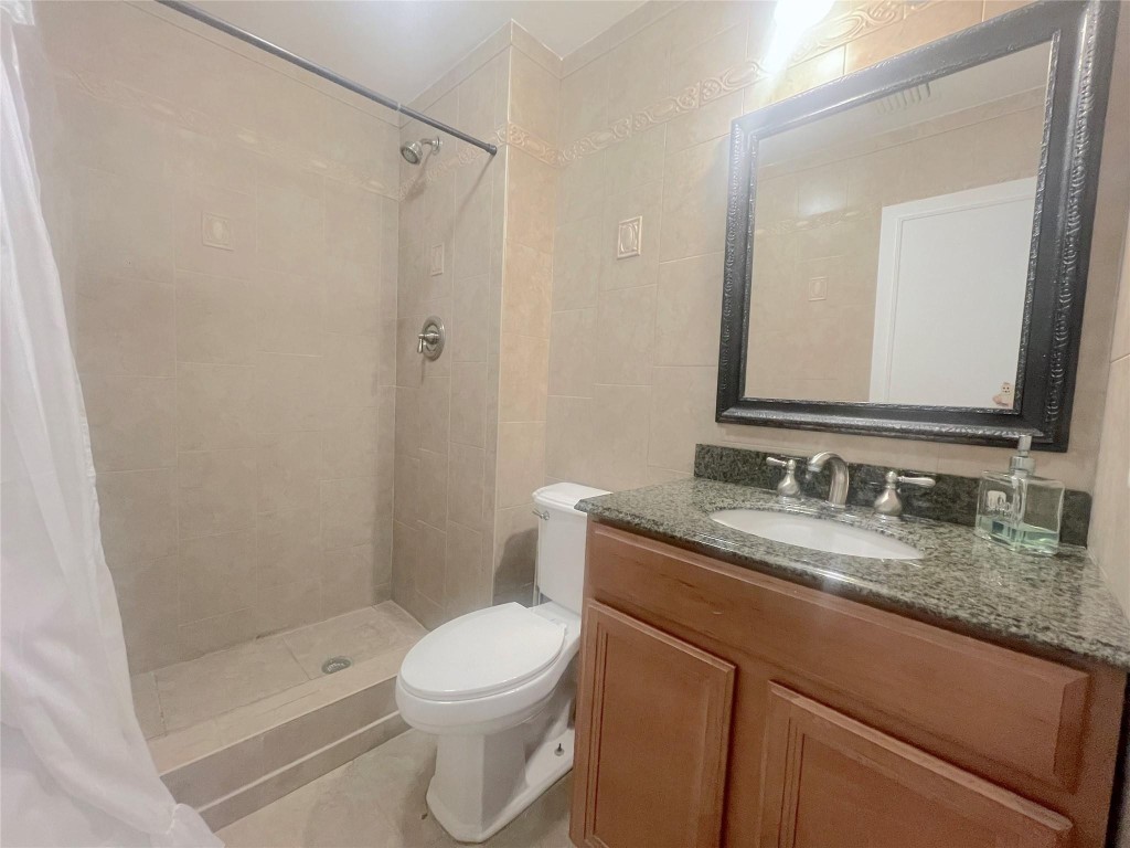 CHATEAU ON THE KNOLL - Residential