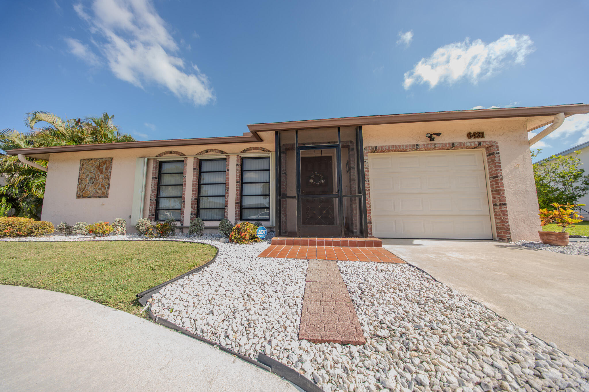 COCO WOOD LAKES SEC 2 - Residential