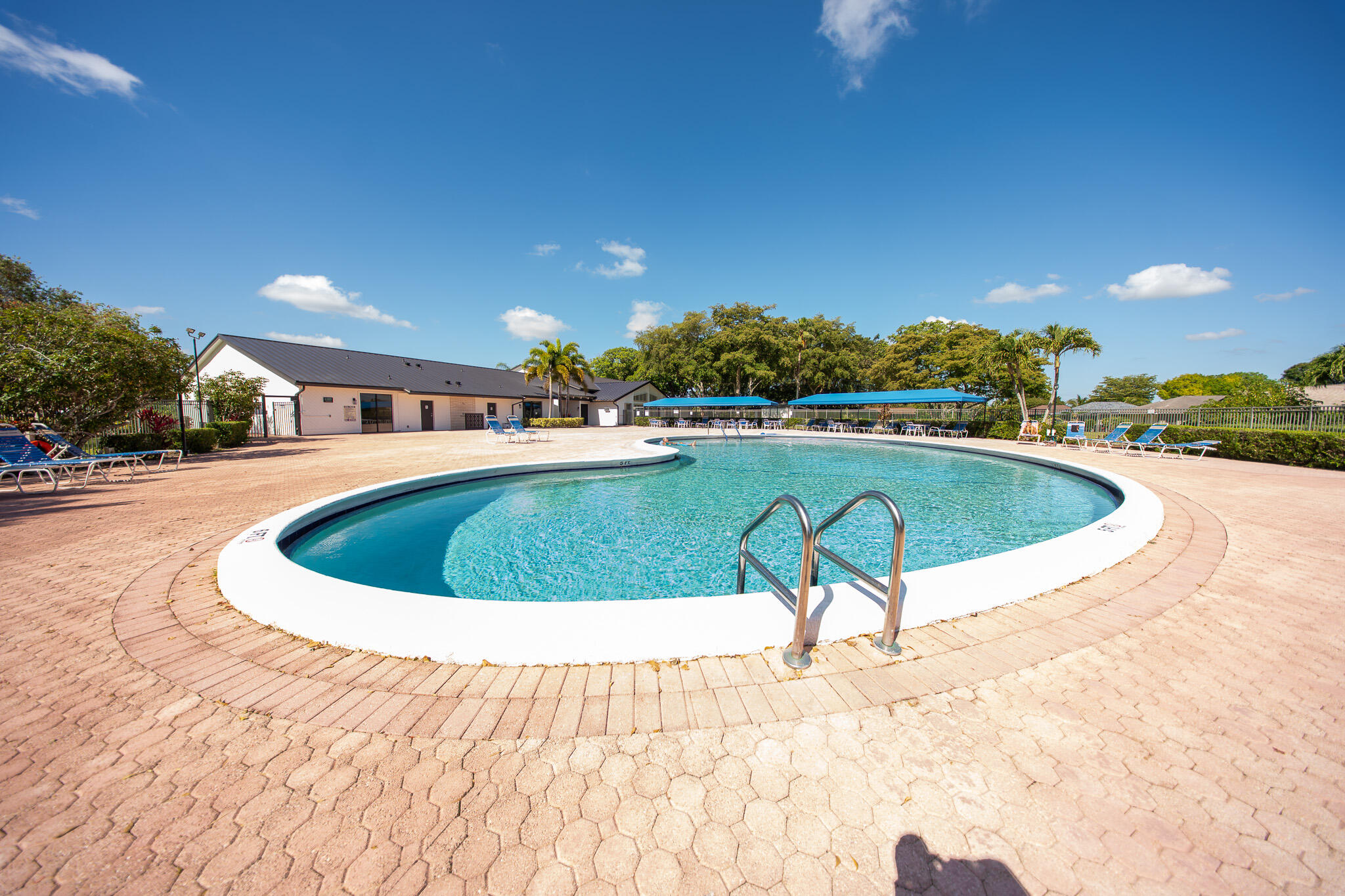 COCO WOOD LAKES SEC 2 - Residential