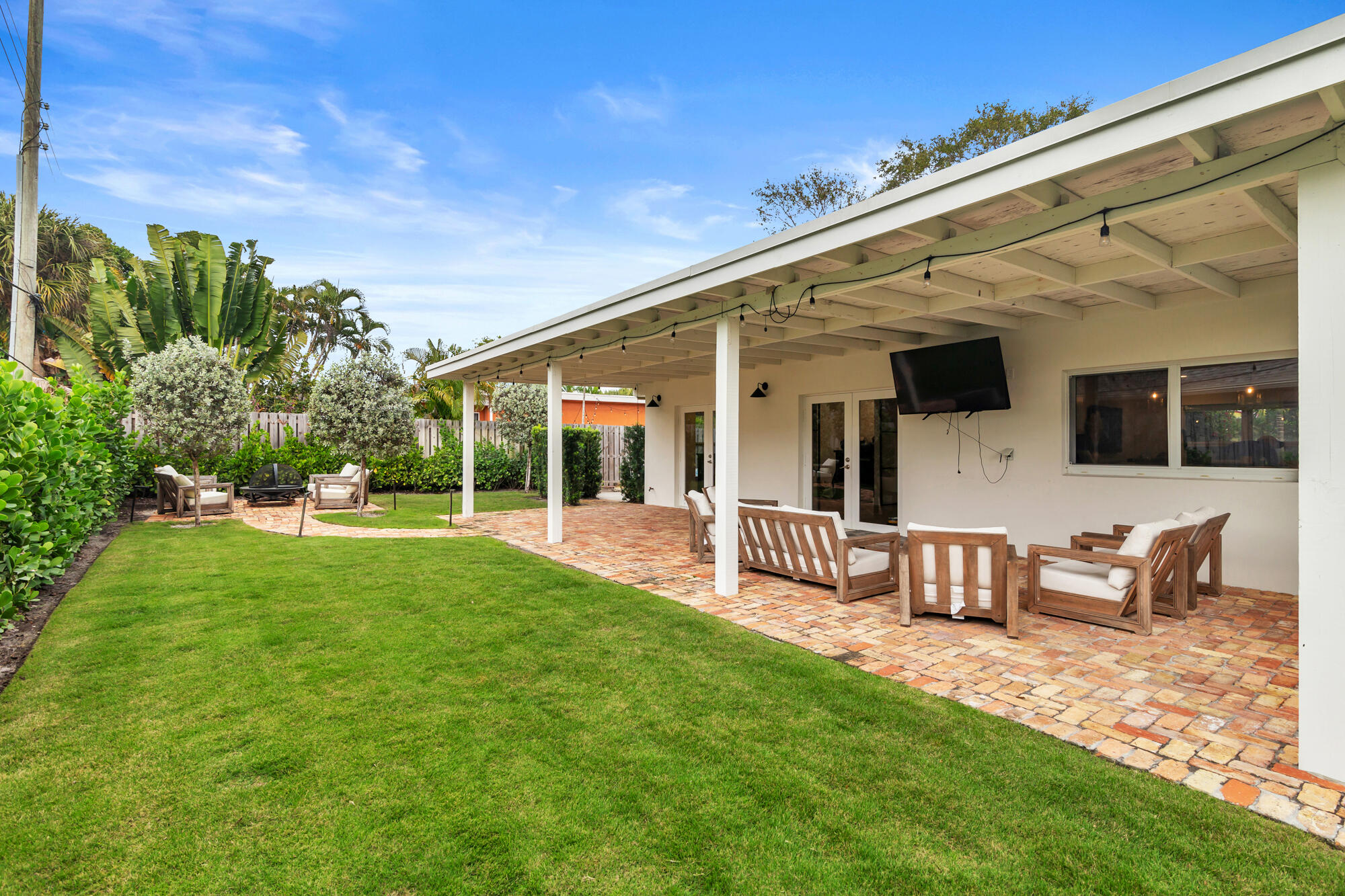 LAKE CLARKE ESTATES - Residential