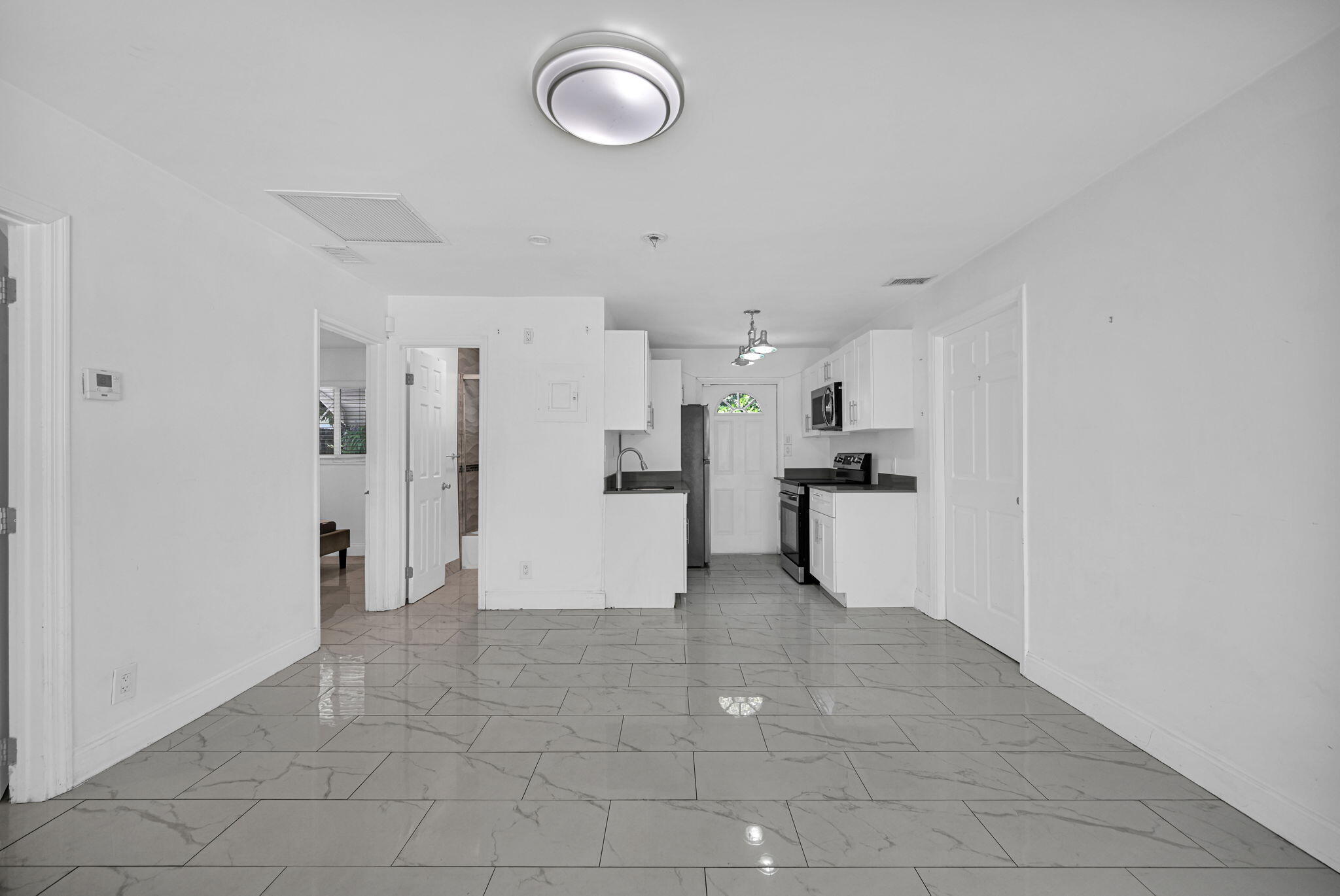 2933 NE 12th Terrace