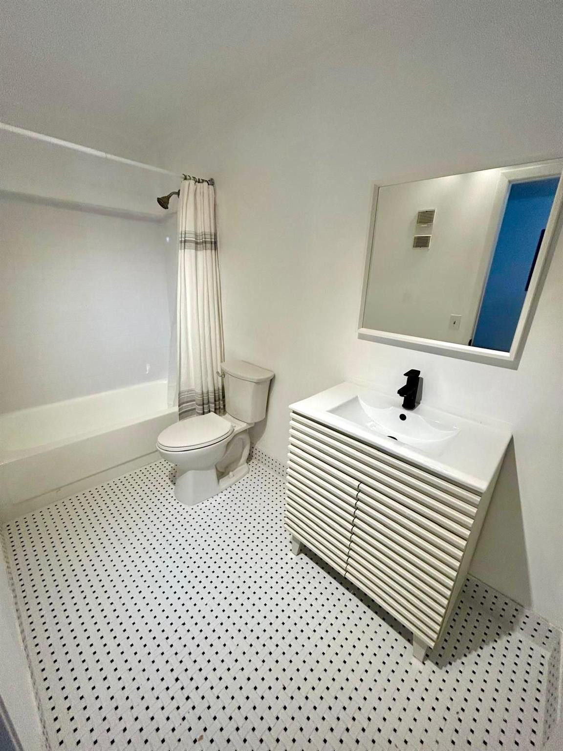 BELFORT CONDOMINIUM J - Residential