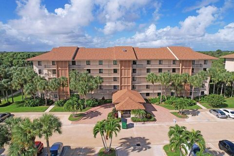 Photo of 2101 Marina Isle Way #104, Jupiter, FL 33477 (MLS # R11135903)