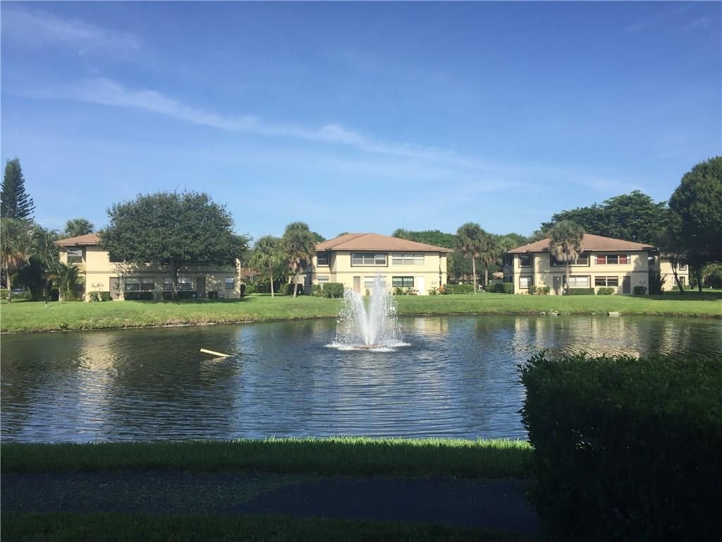 Photo of 3122 SW 20th Ter Ter #25b1, Delray Beach, FL 33445 (MLS # F10339629)