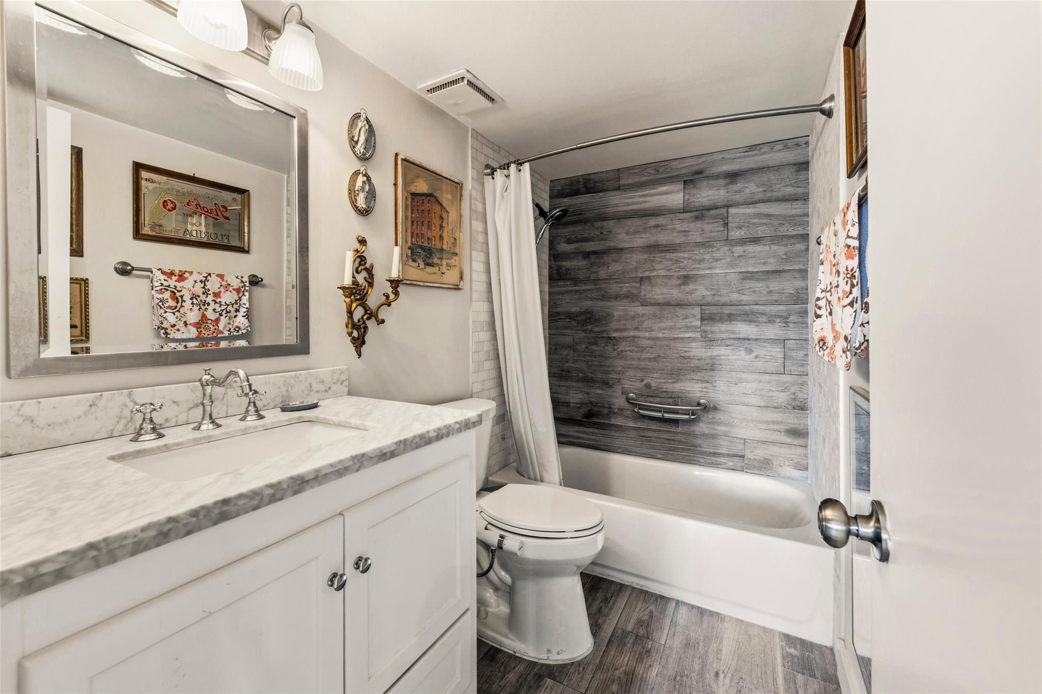 ARROWHEAD GOLF AND TENNIS CLUB - Residential Lease