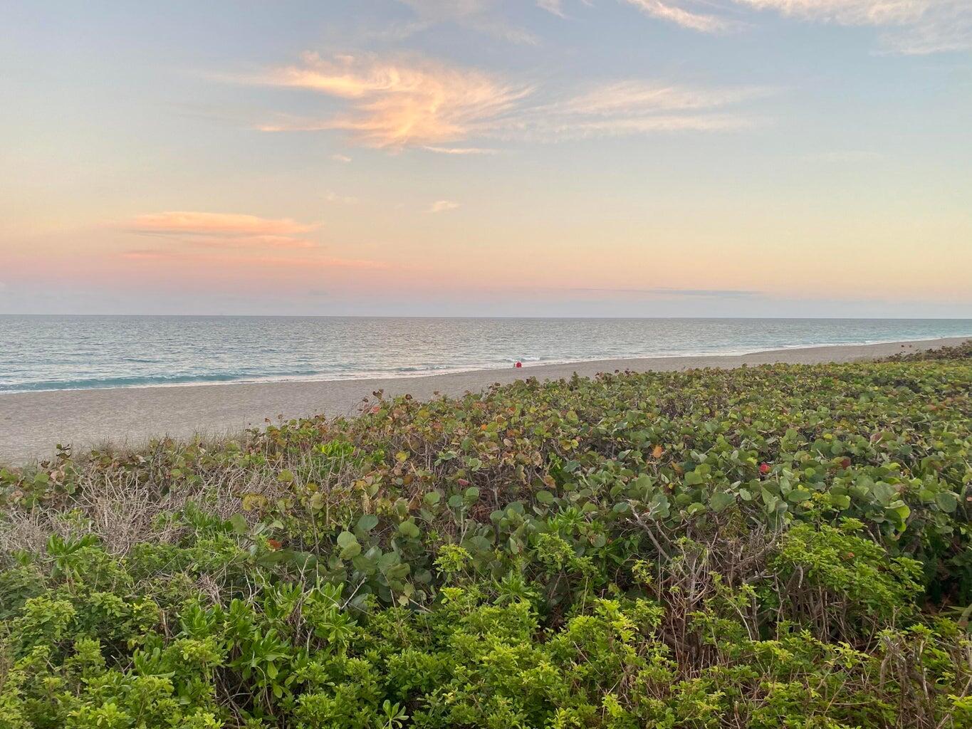 UNO LAGO - Residential