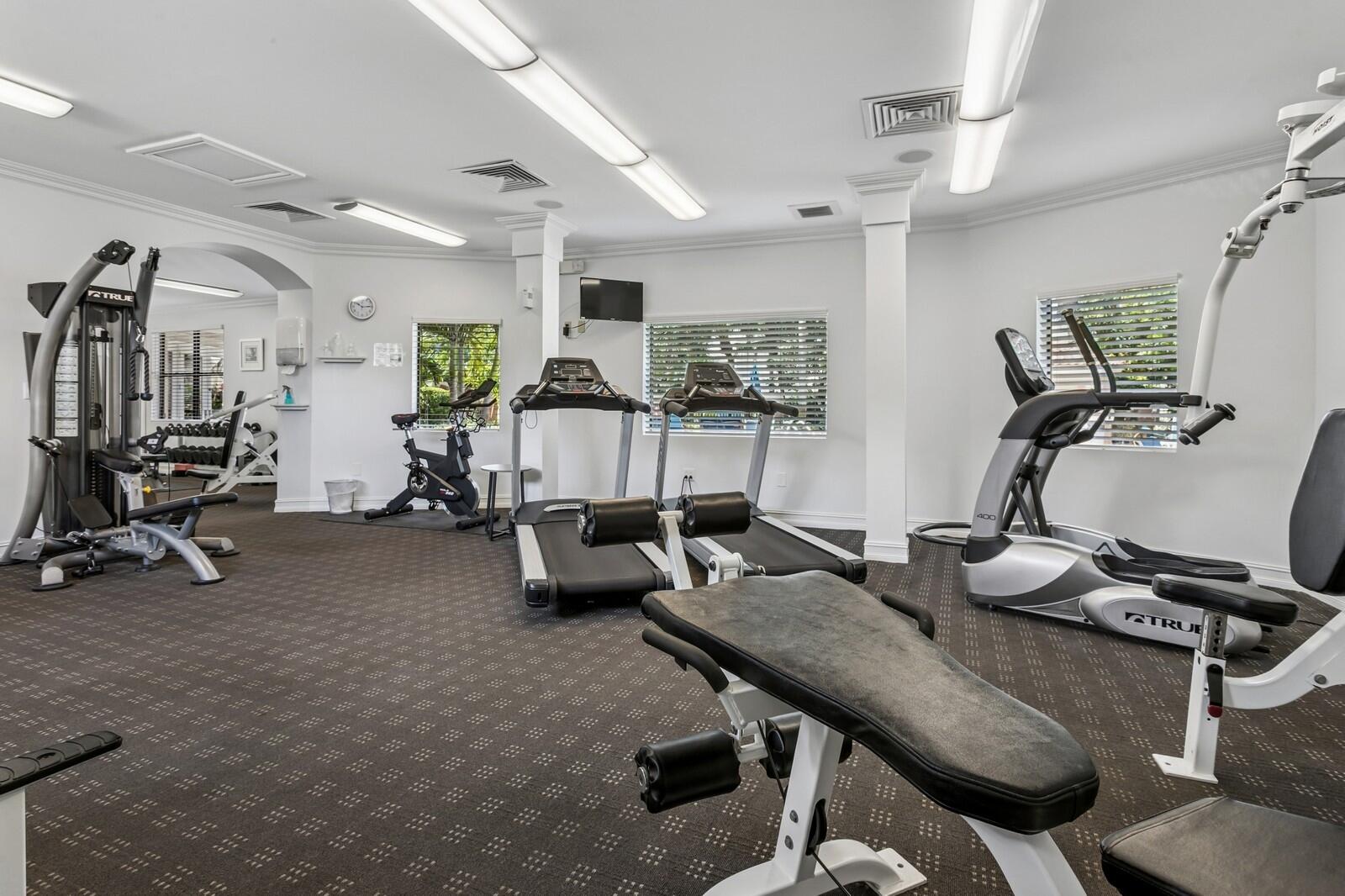 UNO LAGO - Residential