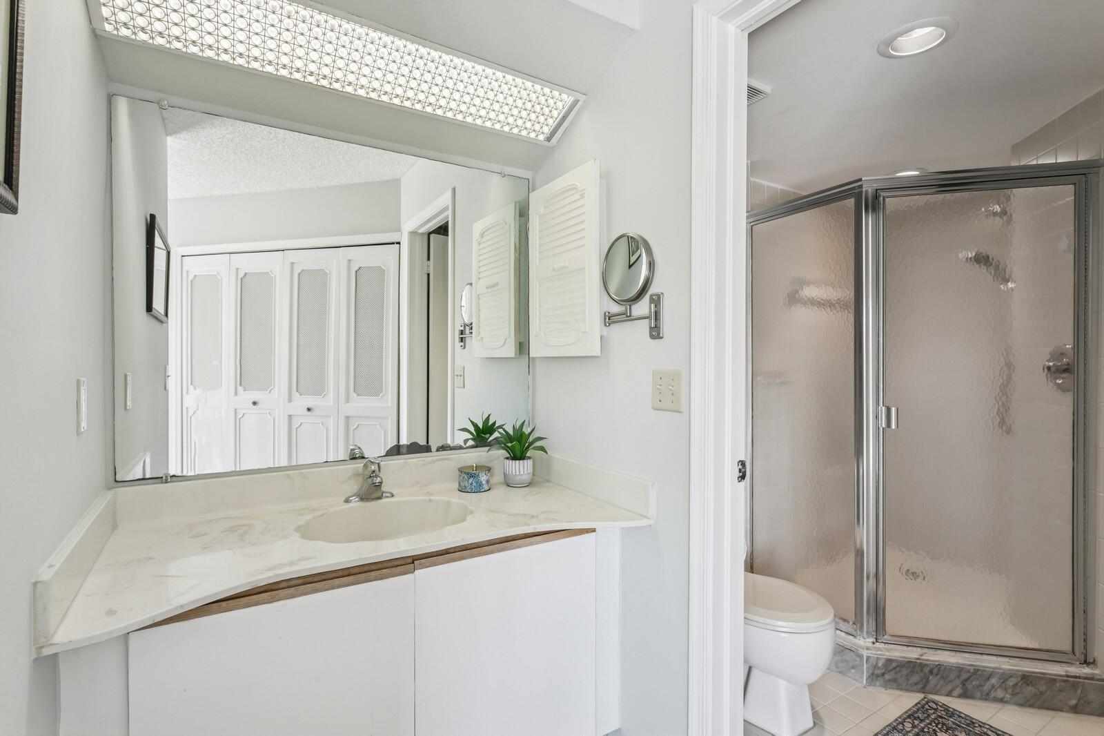 UNO LAGO - Residential