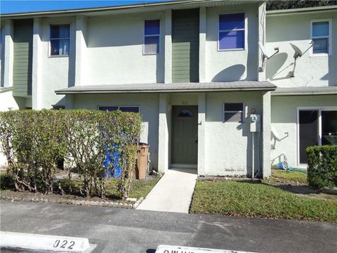A home in Deerfield Beach