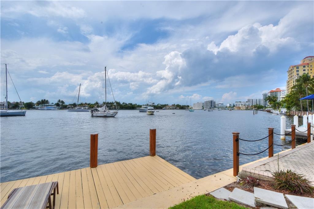 Harbor House East - Residential