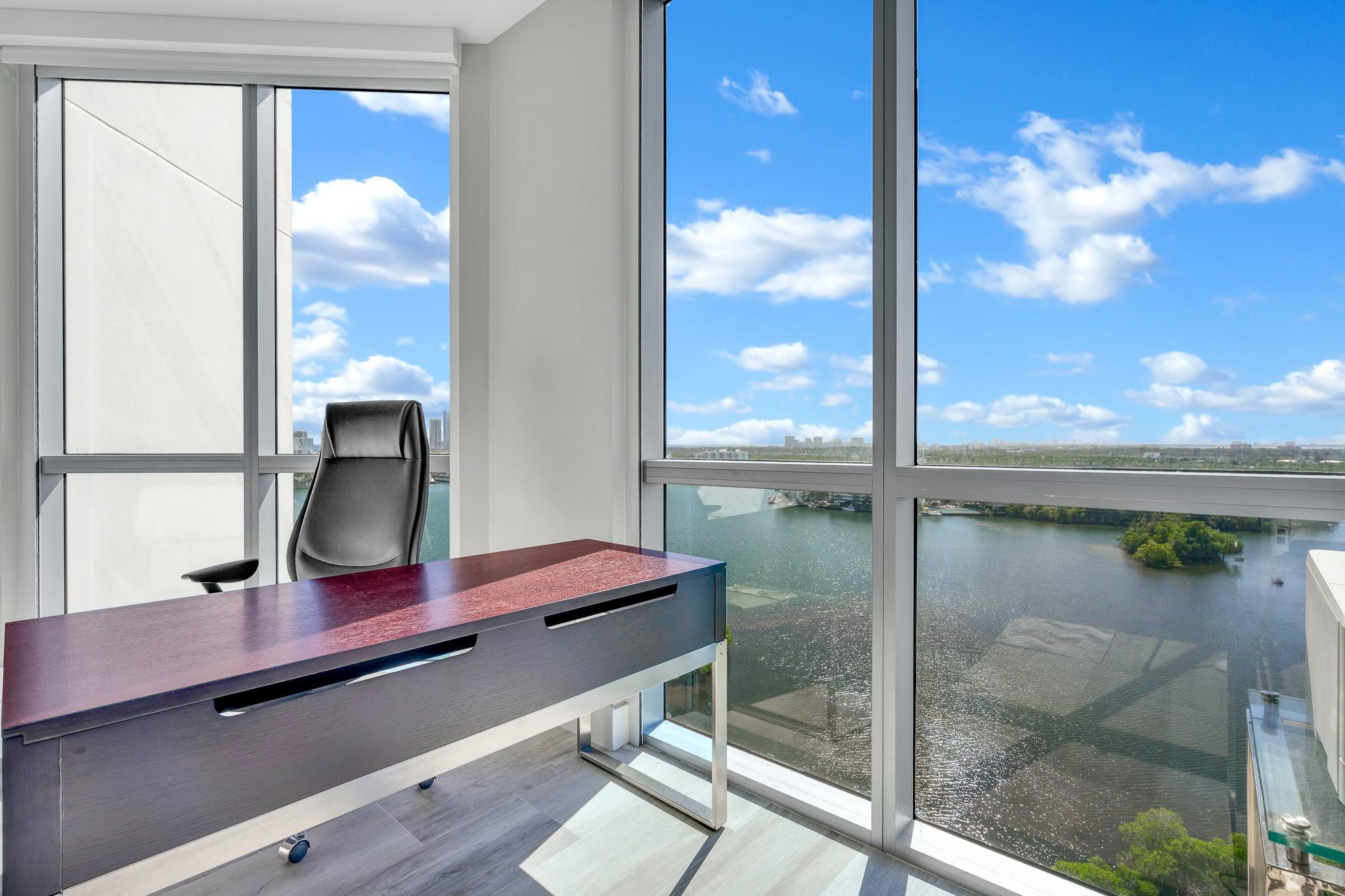 Marina Palms - Residential