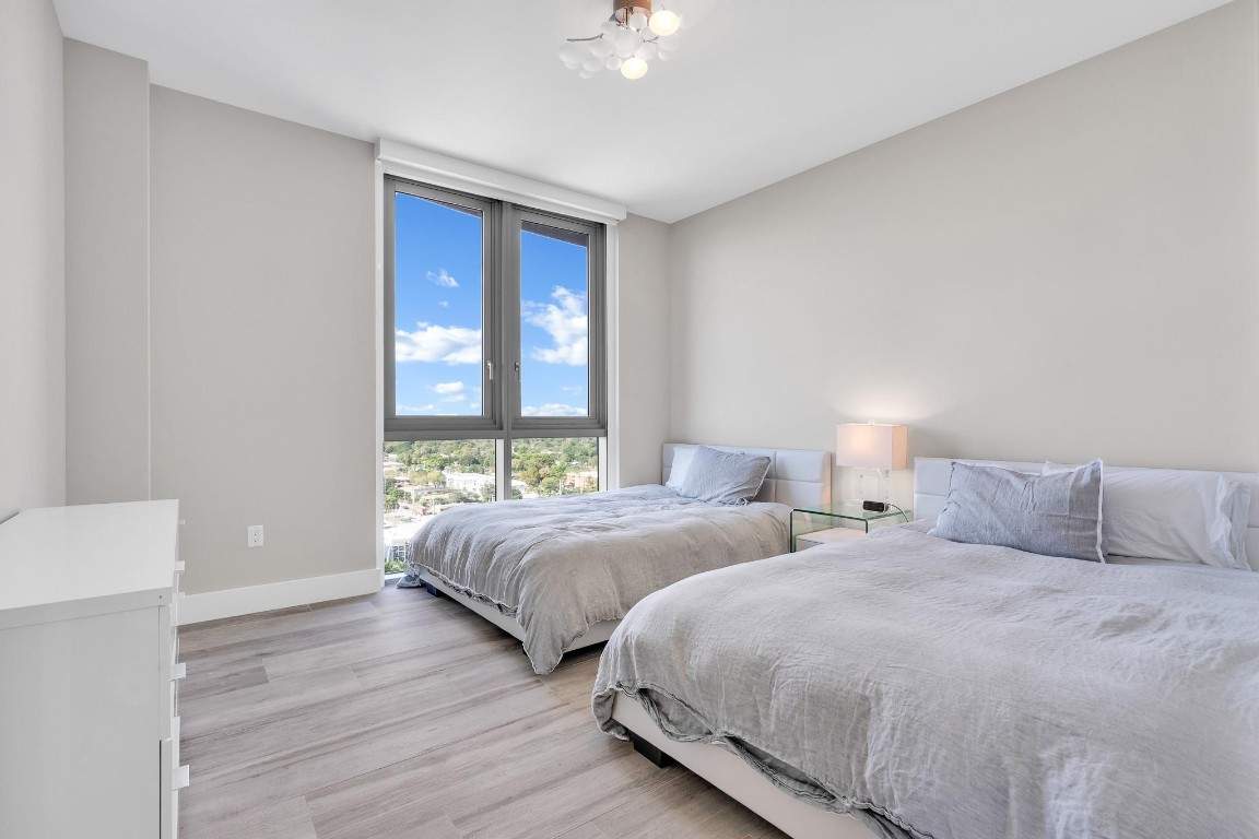 Marina Palms - Residential