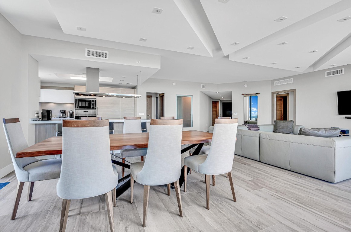 Marina Palms - Residential