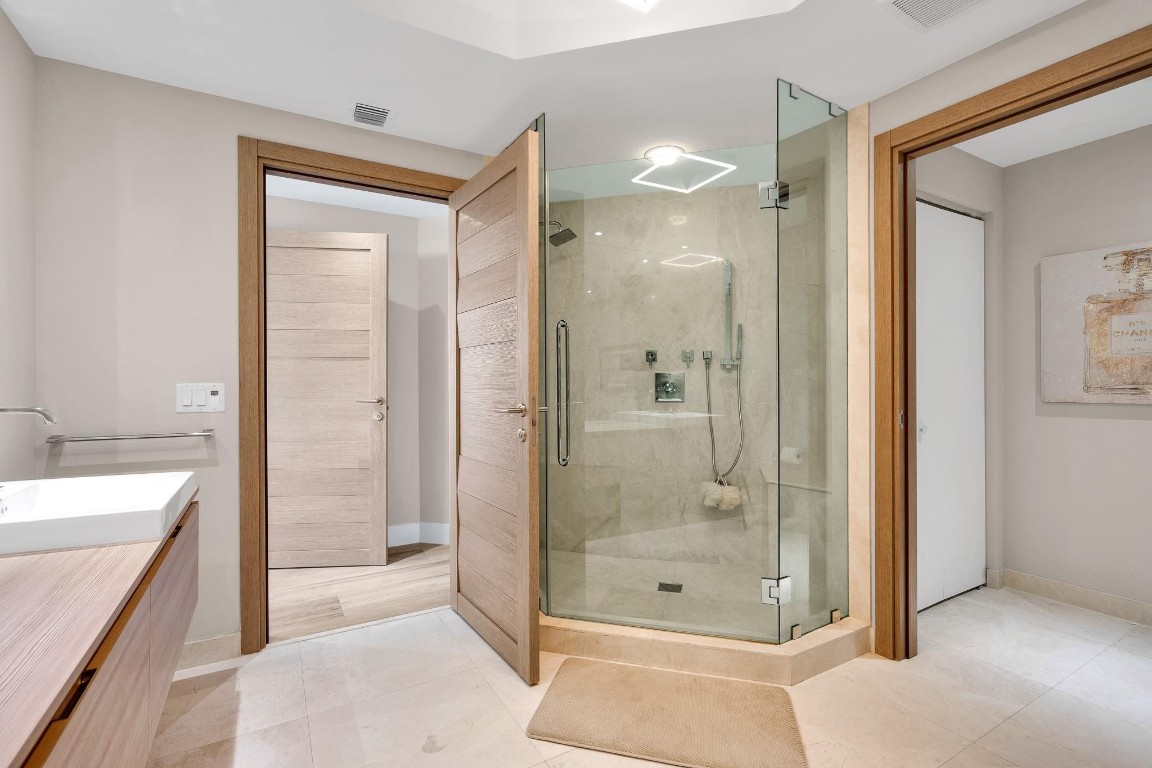 Marina Palms - Residential