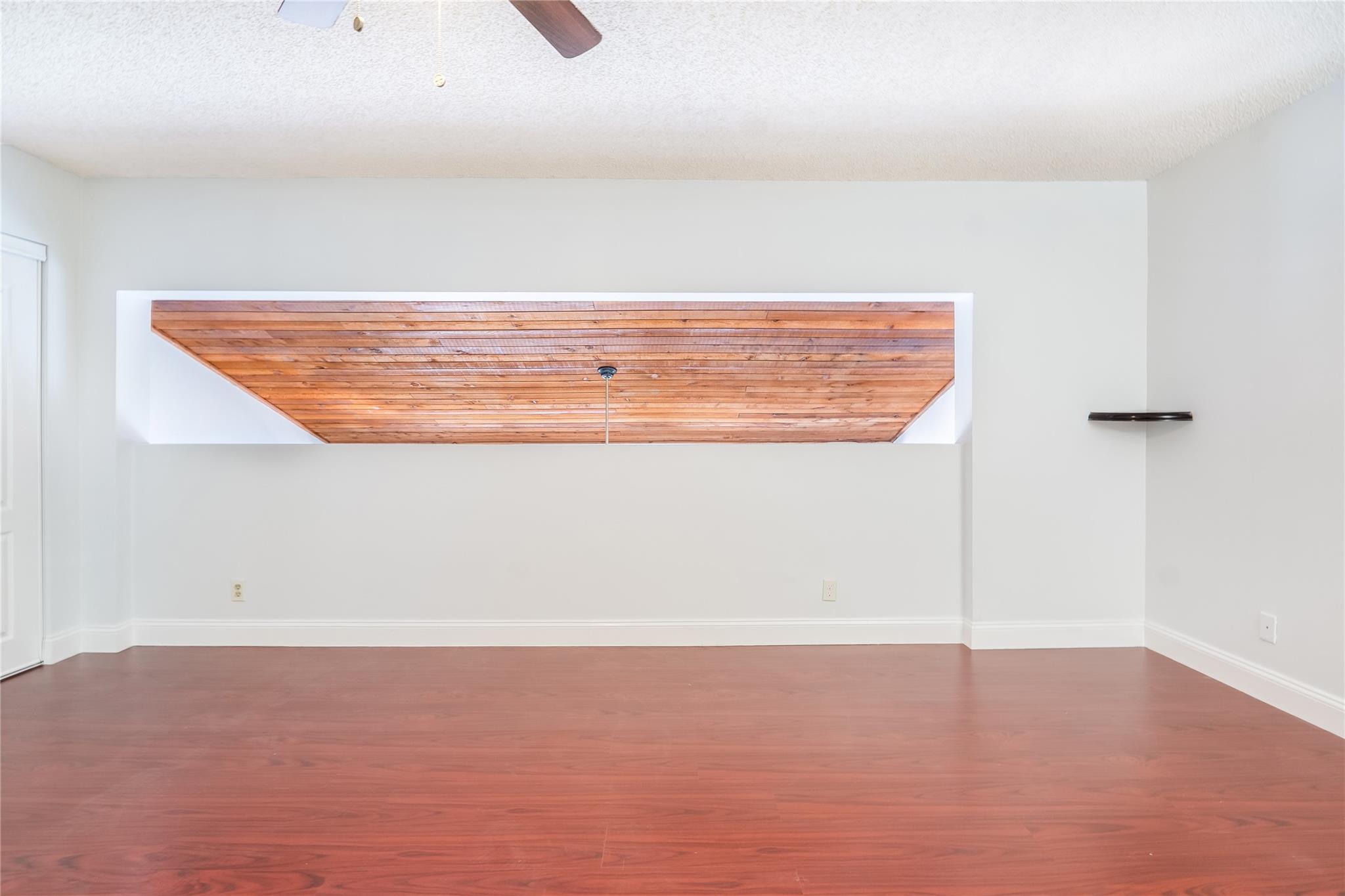 VILLAS OF PLANTATION - Residential Lease