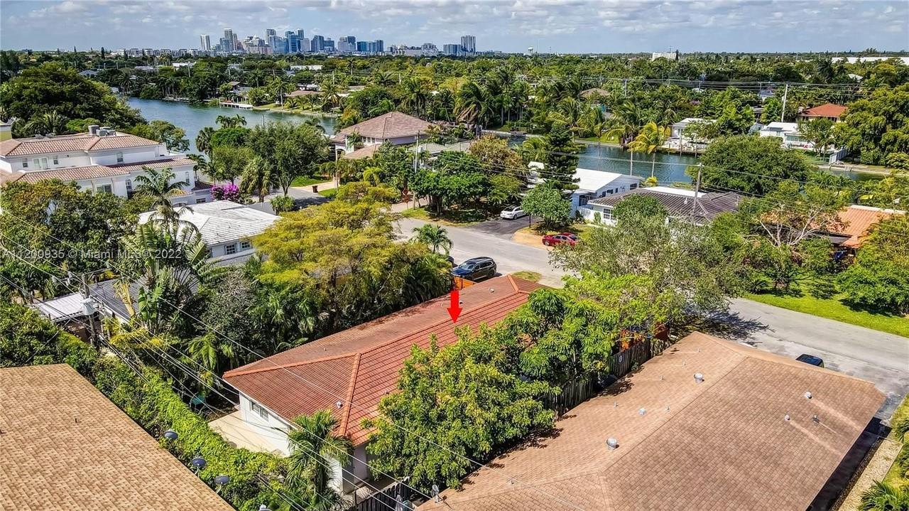 POINSETTIA HEIGHTS - Residential Lease