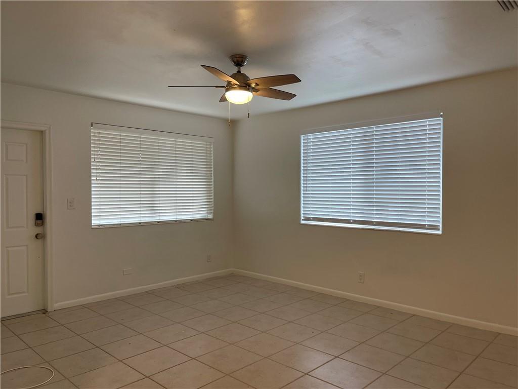 POINSETTIA HEIGHTS - Residential Lease