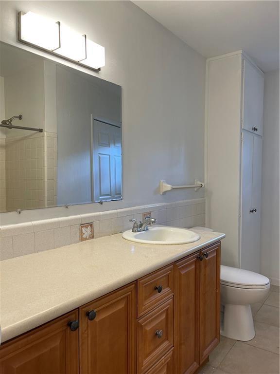 POINSETTIA HEIGHTS - Residential Lease