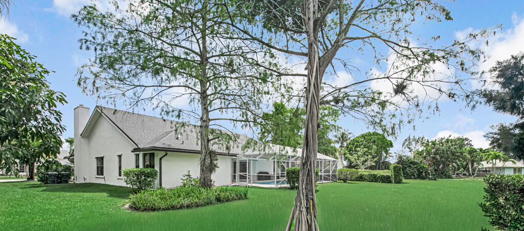 GREENVIEW SHORES 2 OF WELLINGTON - Residential