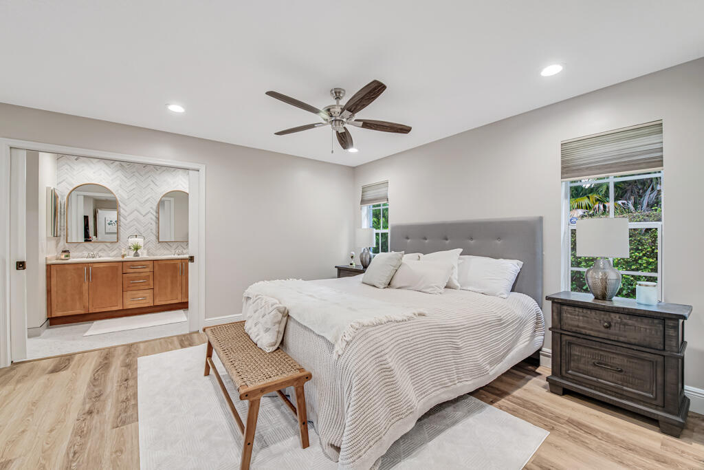 GREENVIEW SHORES 2 OF WELLINGTON - Residential