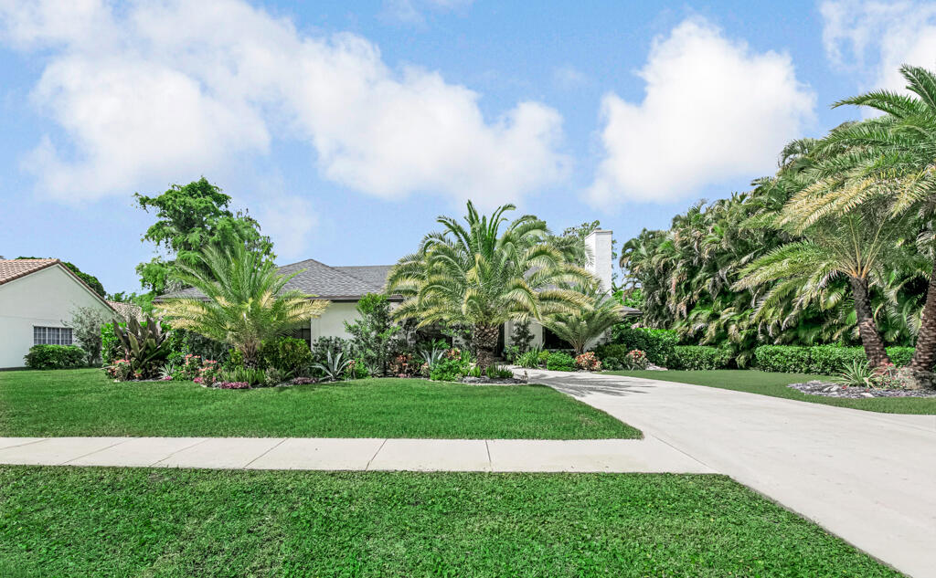 GREENVIEW SHORES 2 OF WELLINGTON - Residential