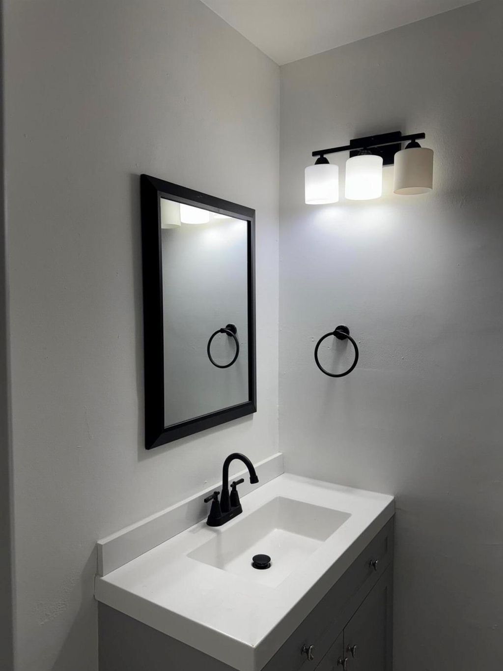 Photo of 215 SW 2nd Avenue, Boynton Beach, FL 33435 (MLS # R11110586)