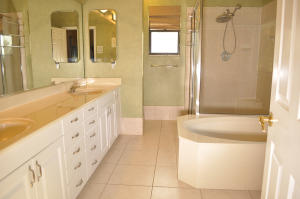 COUNTRYS POINT - Residential