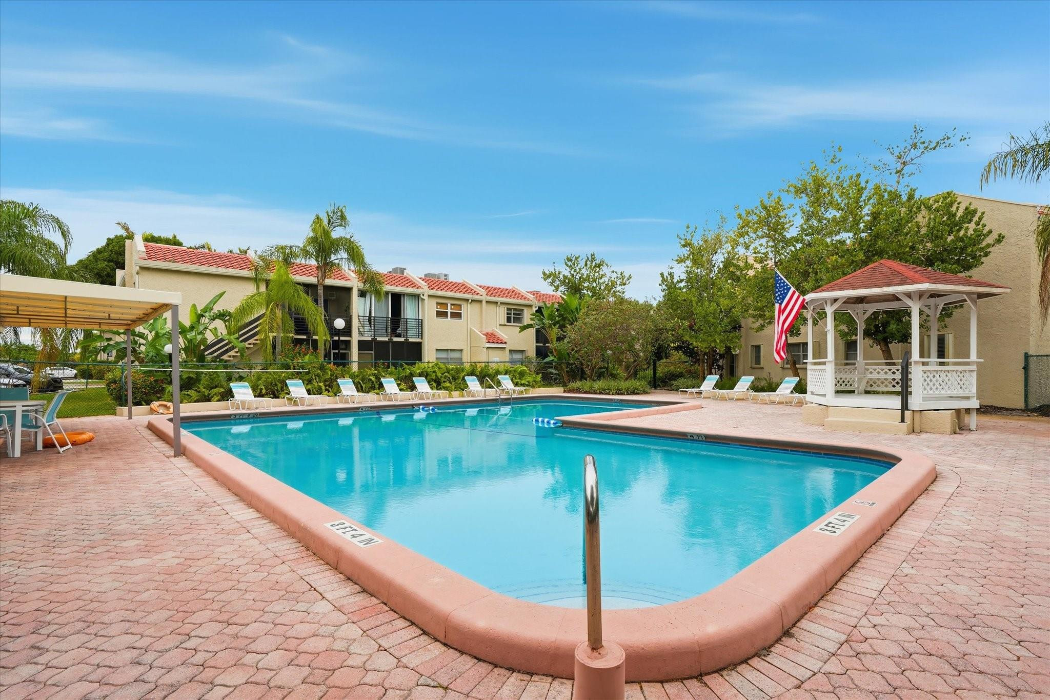 Embarcadero - Residential