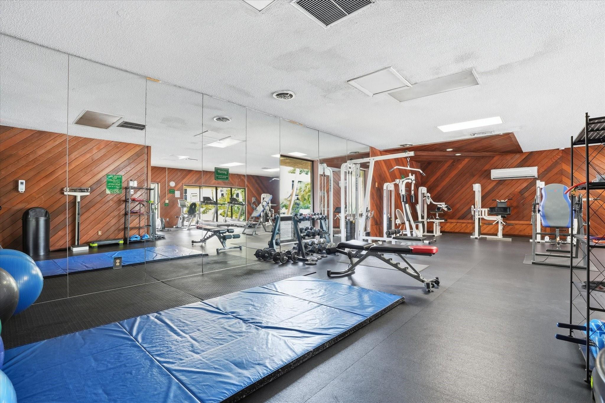 Embarcadero - Residential