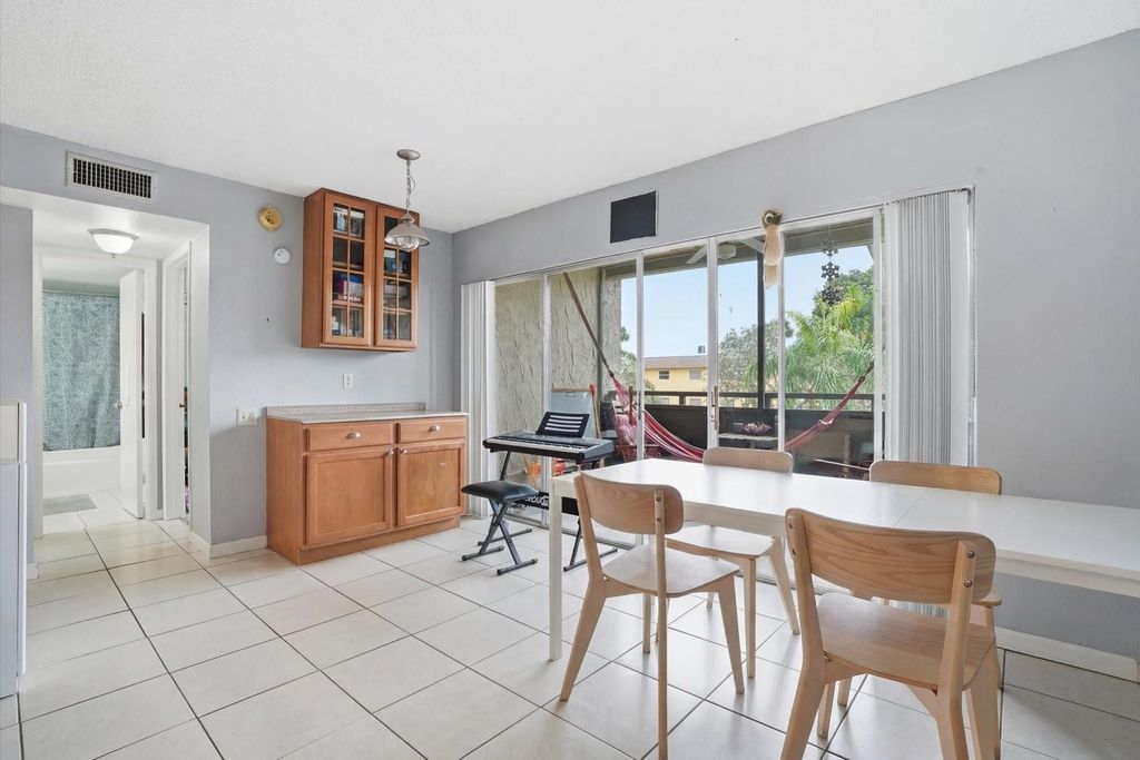 Photo of 5218 NE 6th Avenue #G2, Oakland Park, FL 33334 (MLS # F10549191)