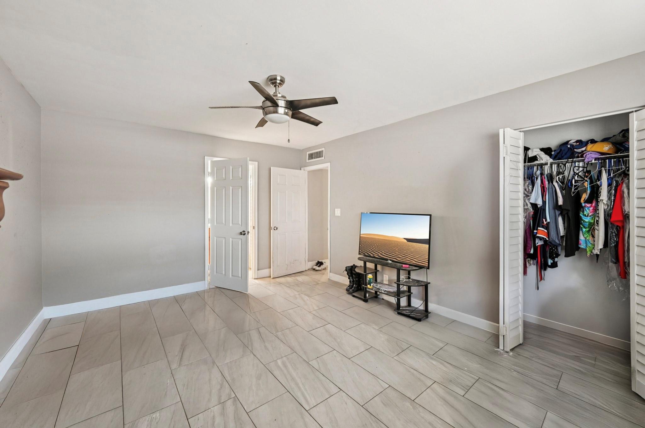 Falls of Inverrary - Residential