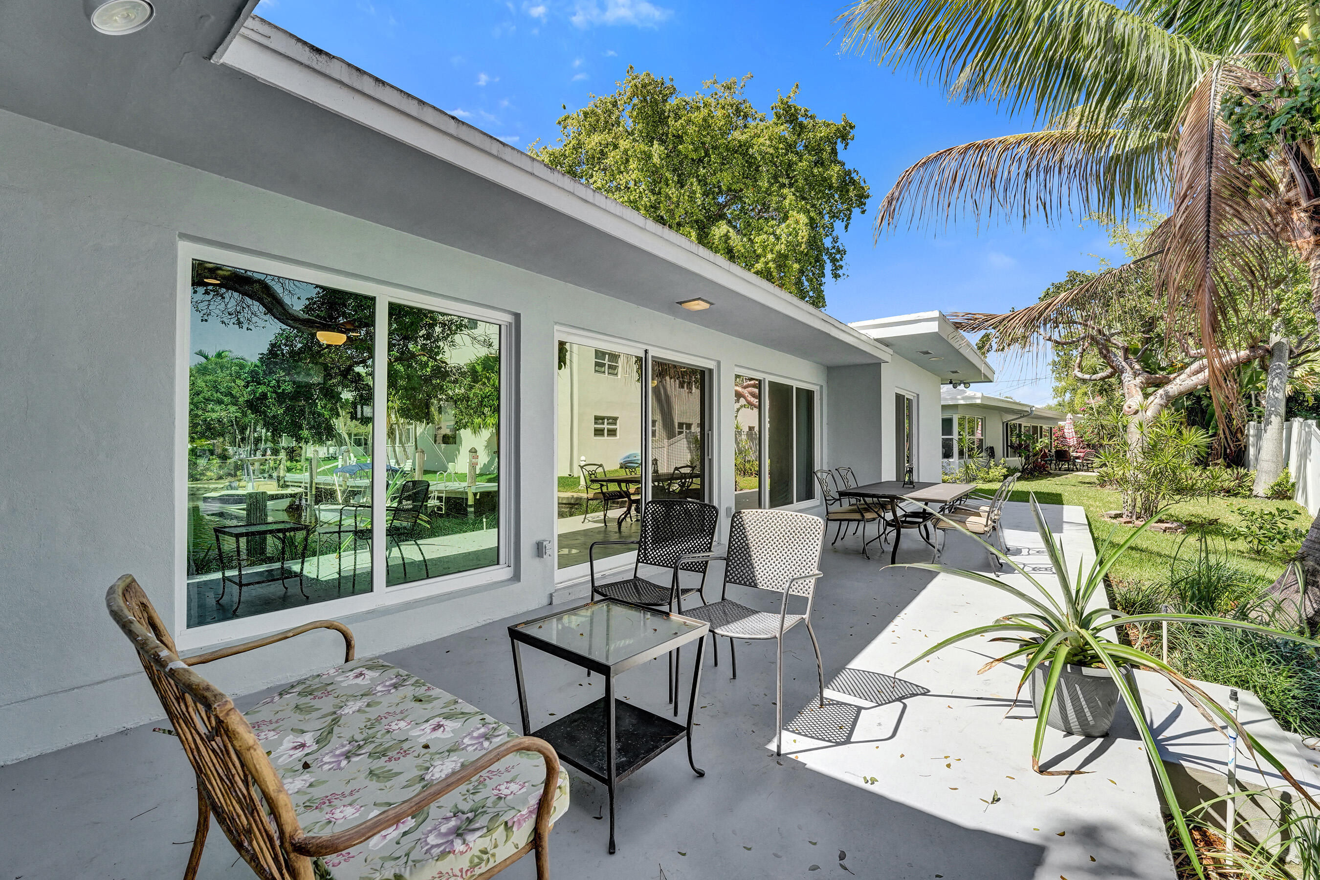 PALM YACHT & BEACH CLUB - Residential