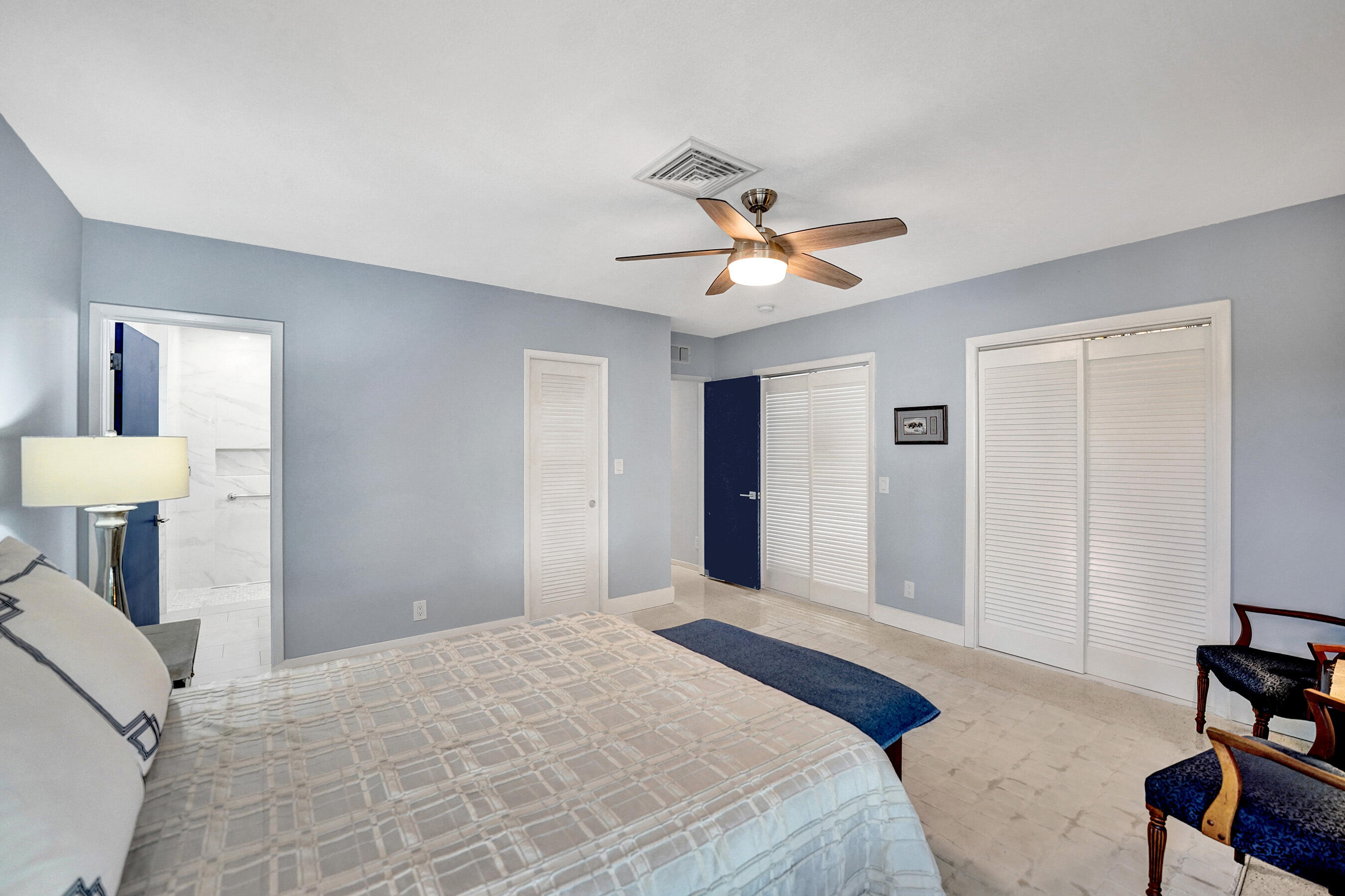 PALM YACHT & BEACH CLUB - Residential