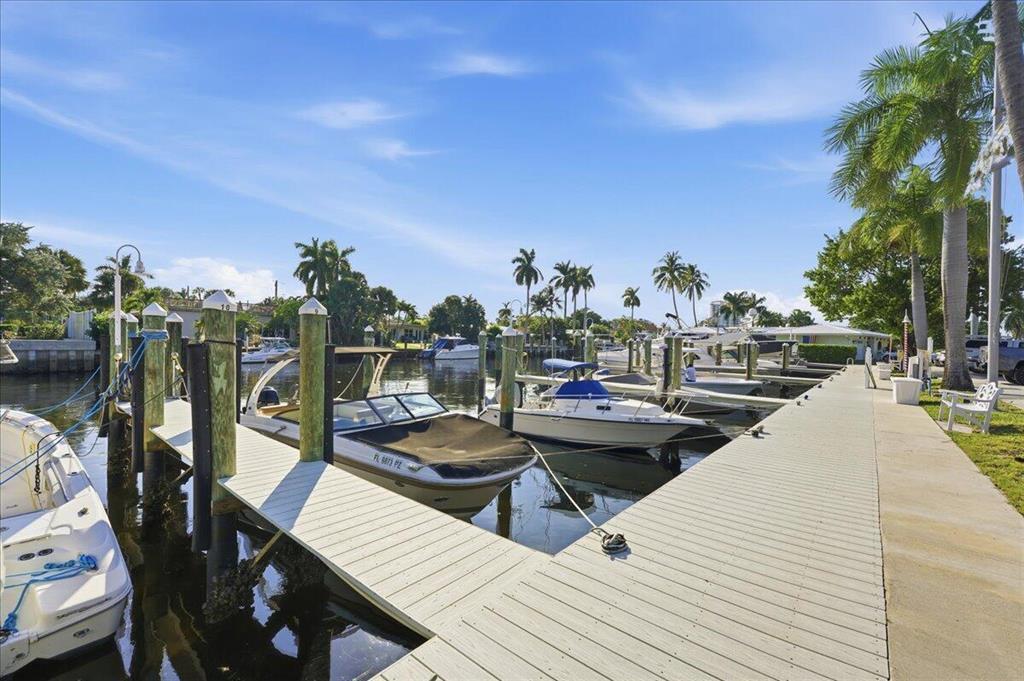 PALM YACHT & BEACH CLUB - Residential