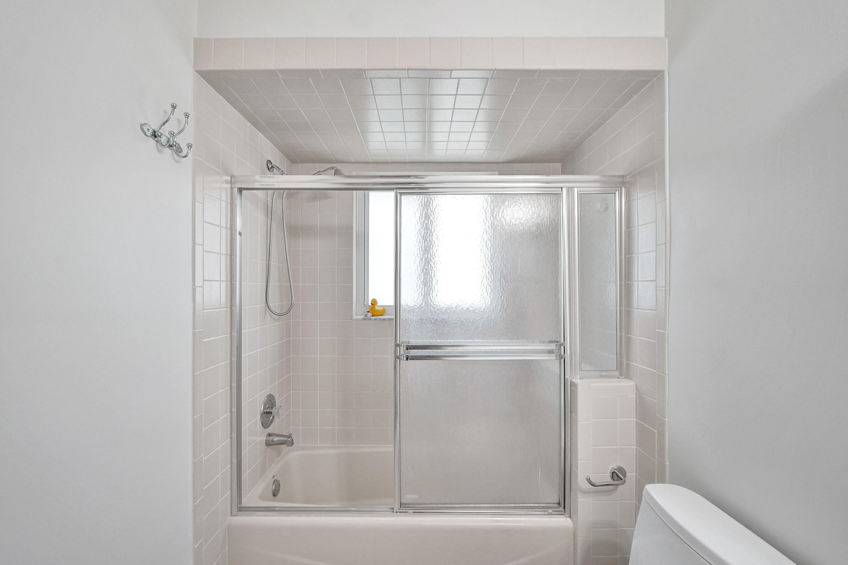 PALM YACHT & BEACH CLUB - Residential