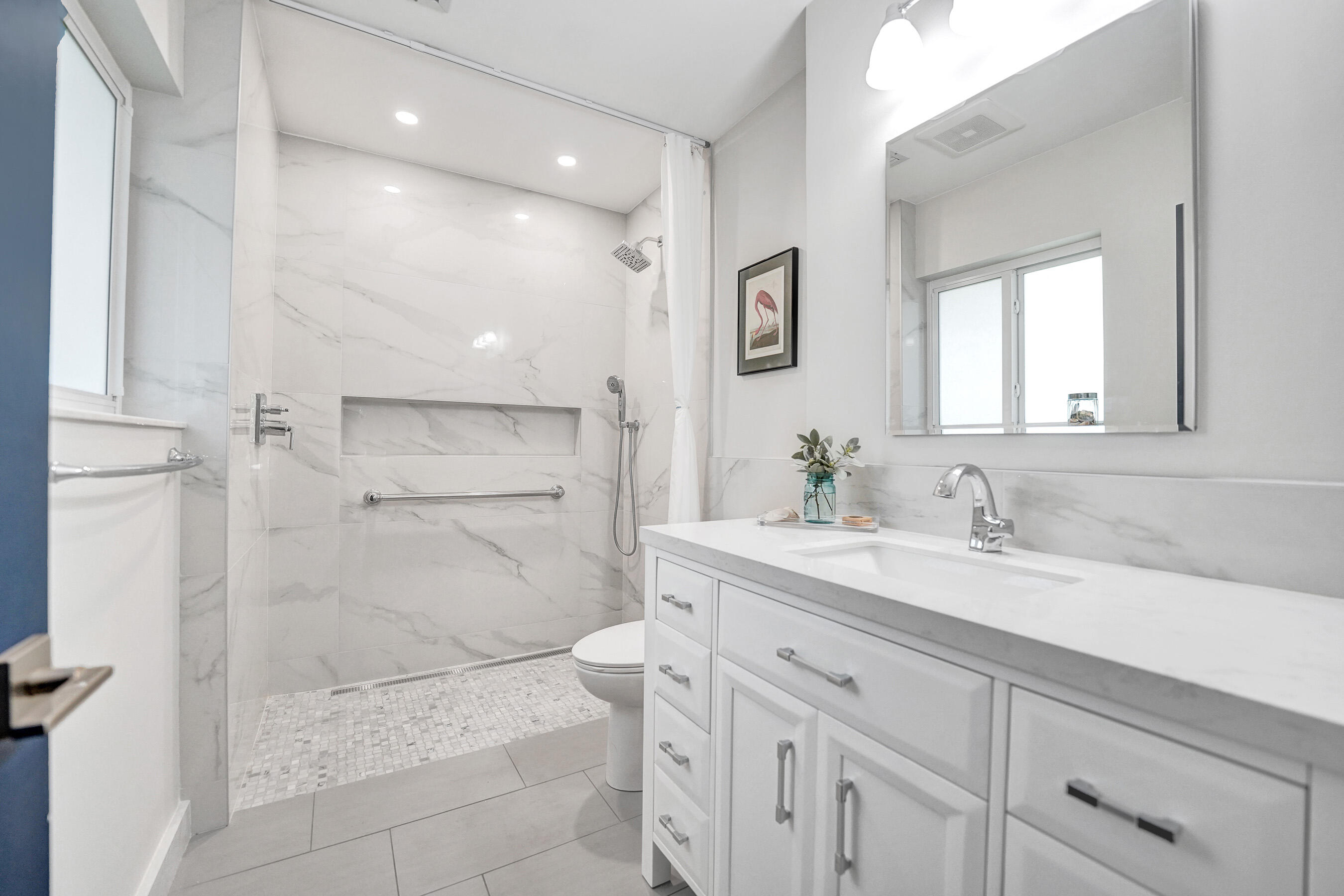 PALM YACHT & BEACH CLUB - Residential