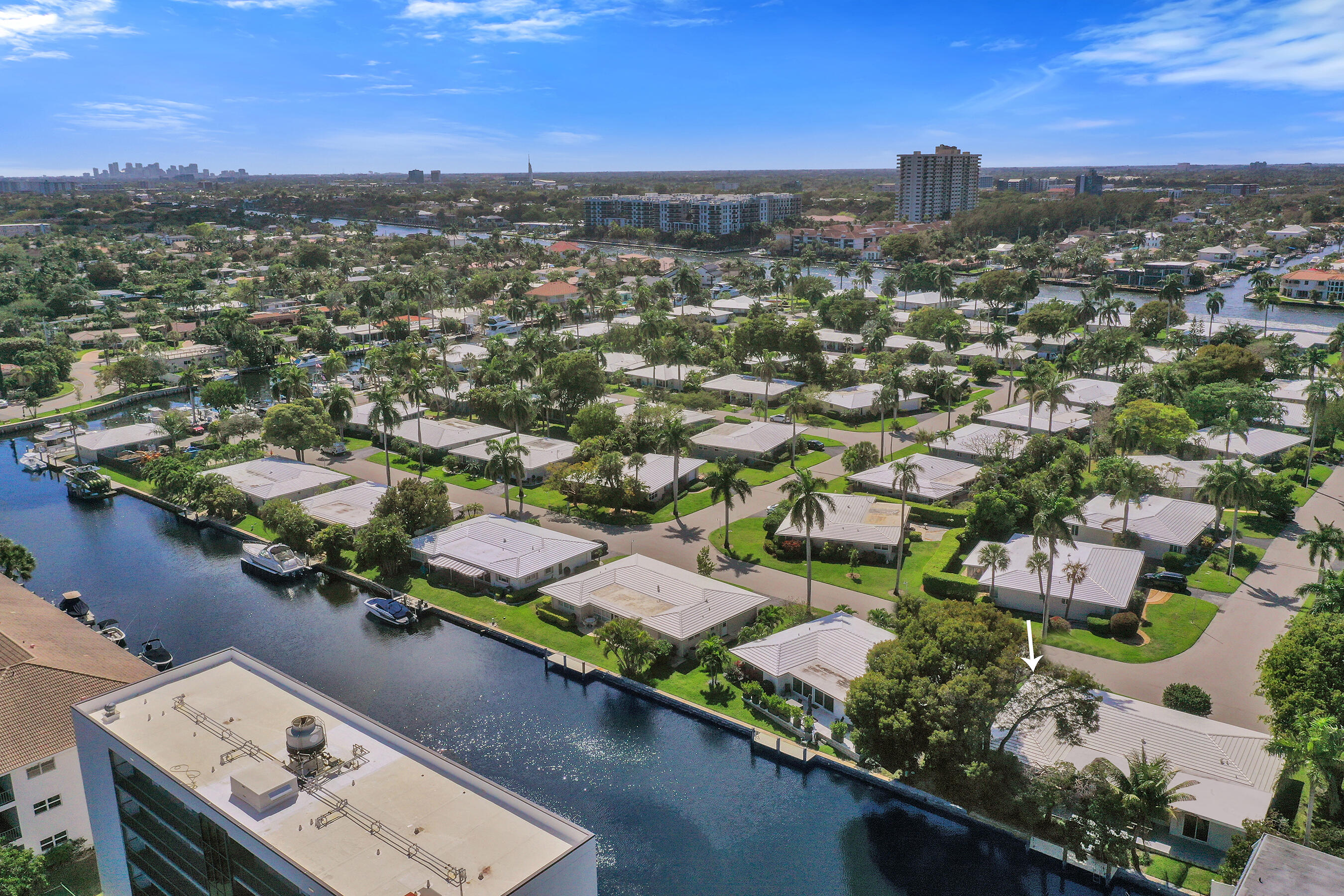 PALM YACHT & BEACH CLUB - Residential