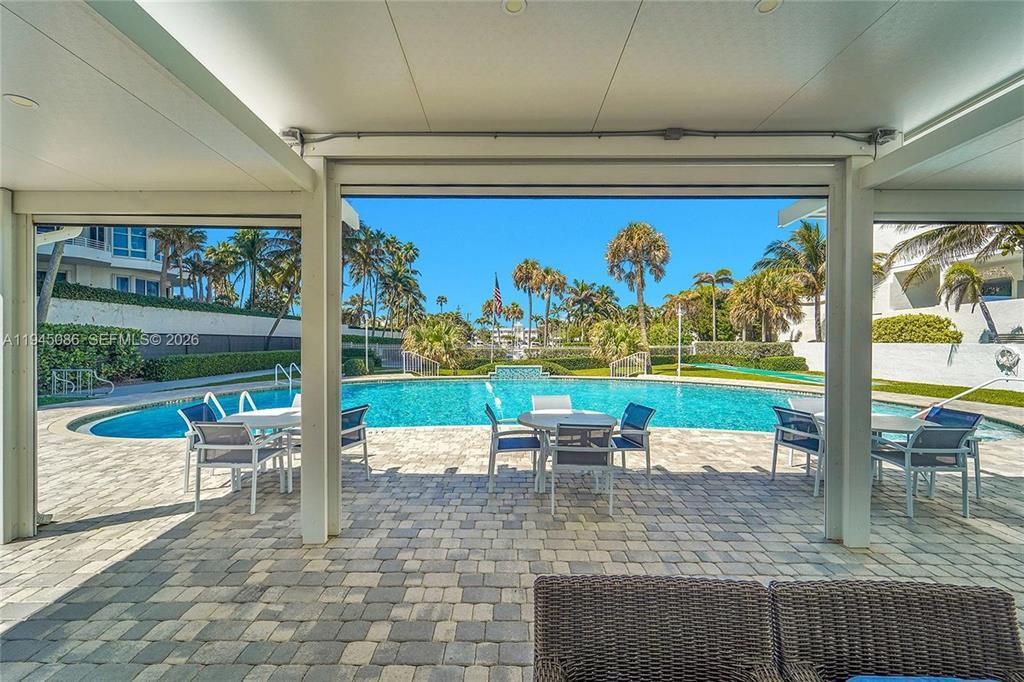 PALM YACHT & BEACH CLUB - Residential