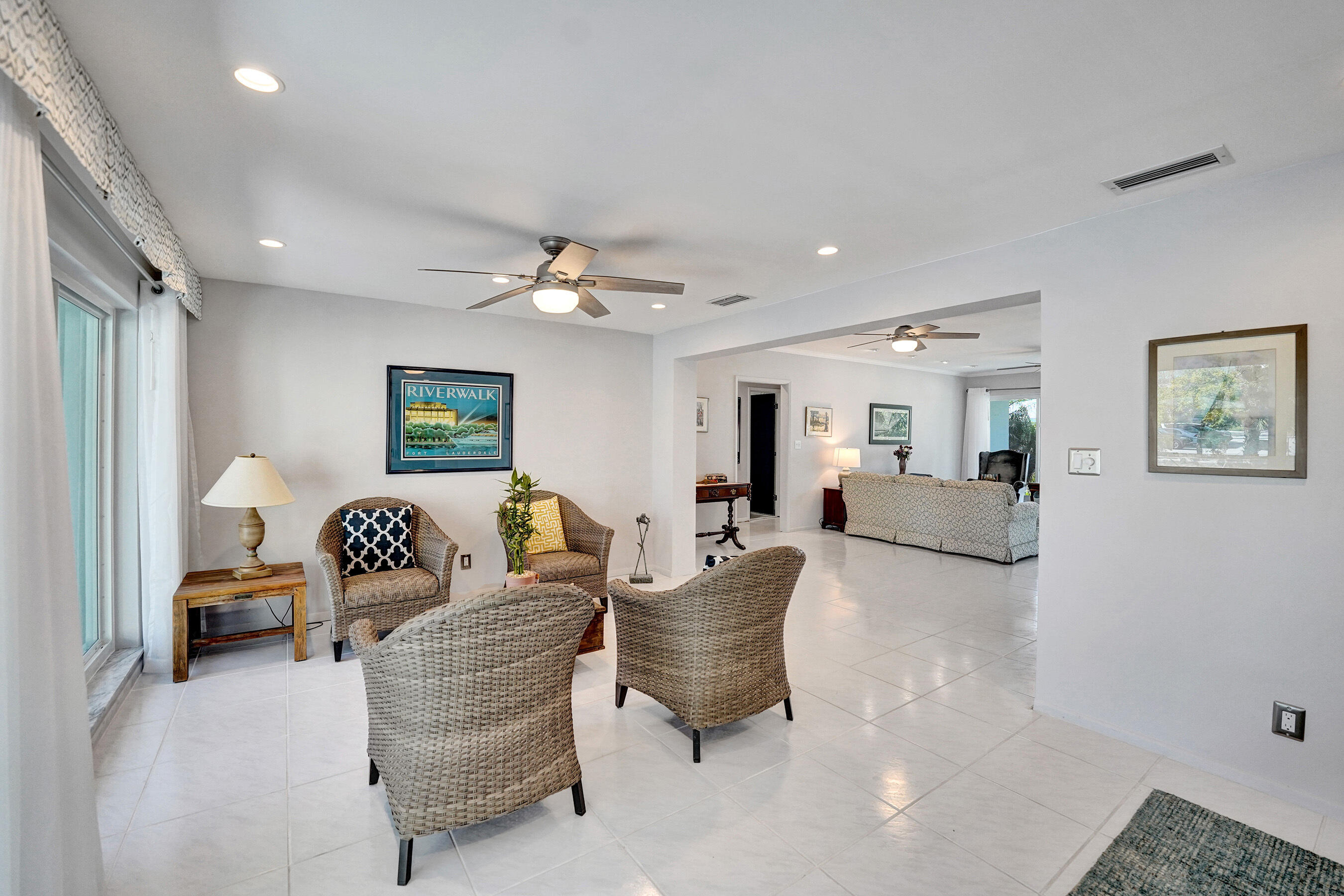 PALM YACHT & BEACH CLUB - Residential