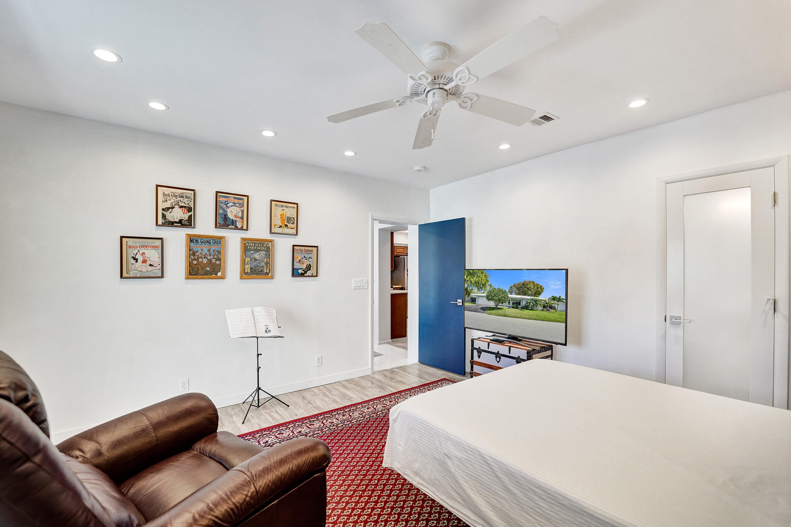 PALM YACHT & BEACH CLUB - Residential