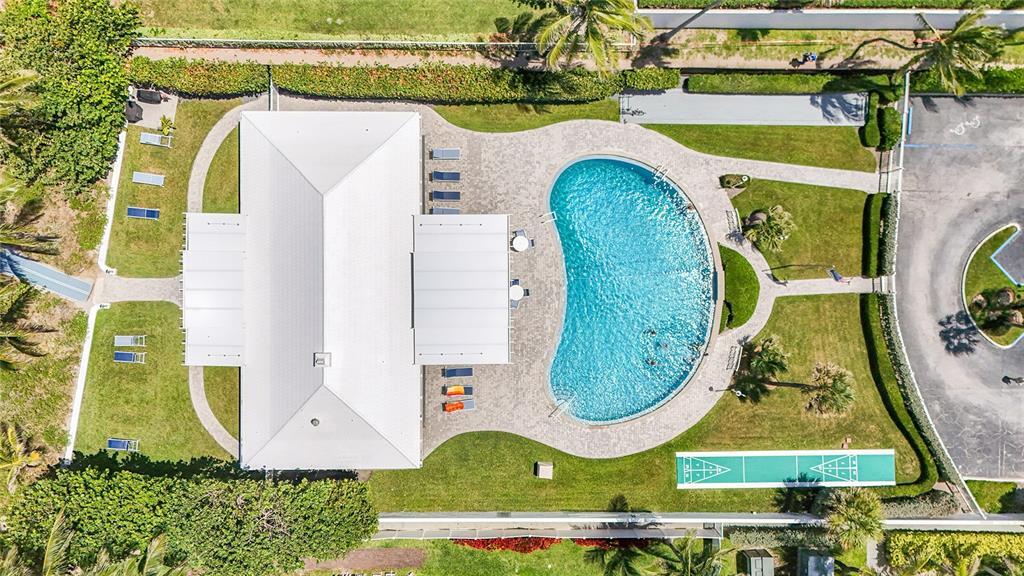 PALM YACHT & BEACH CLUB - Residential