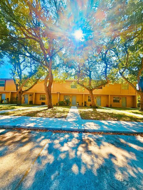 2018 S 10th Street Street C Fort Pierce FL 34950