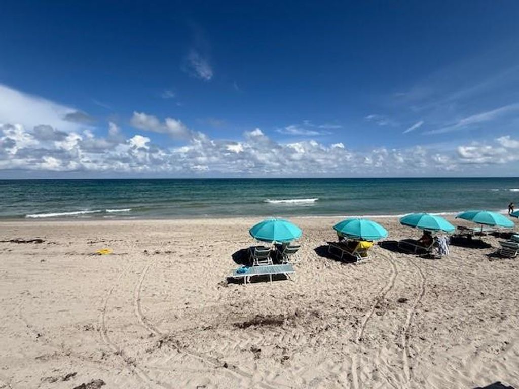 Photo of 3140 S Ocean Drive #610, Hallandale Beach, FL 33009 (MLS # B26033061)