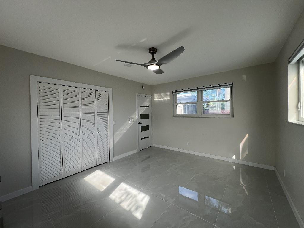 Hollywood Lakes Sec 1-32 - Residential