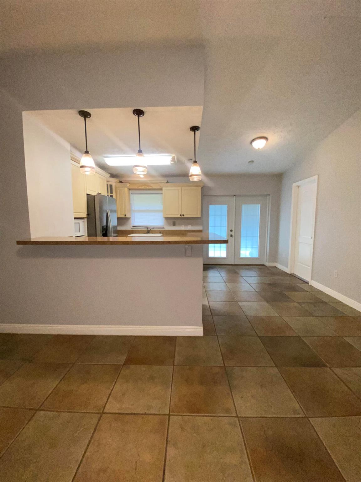 PORT ST LUCIE SECTION 8 - Residential Lease