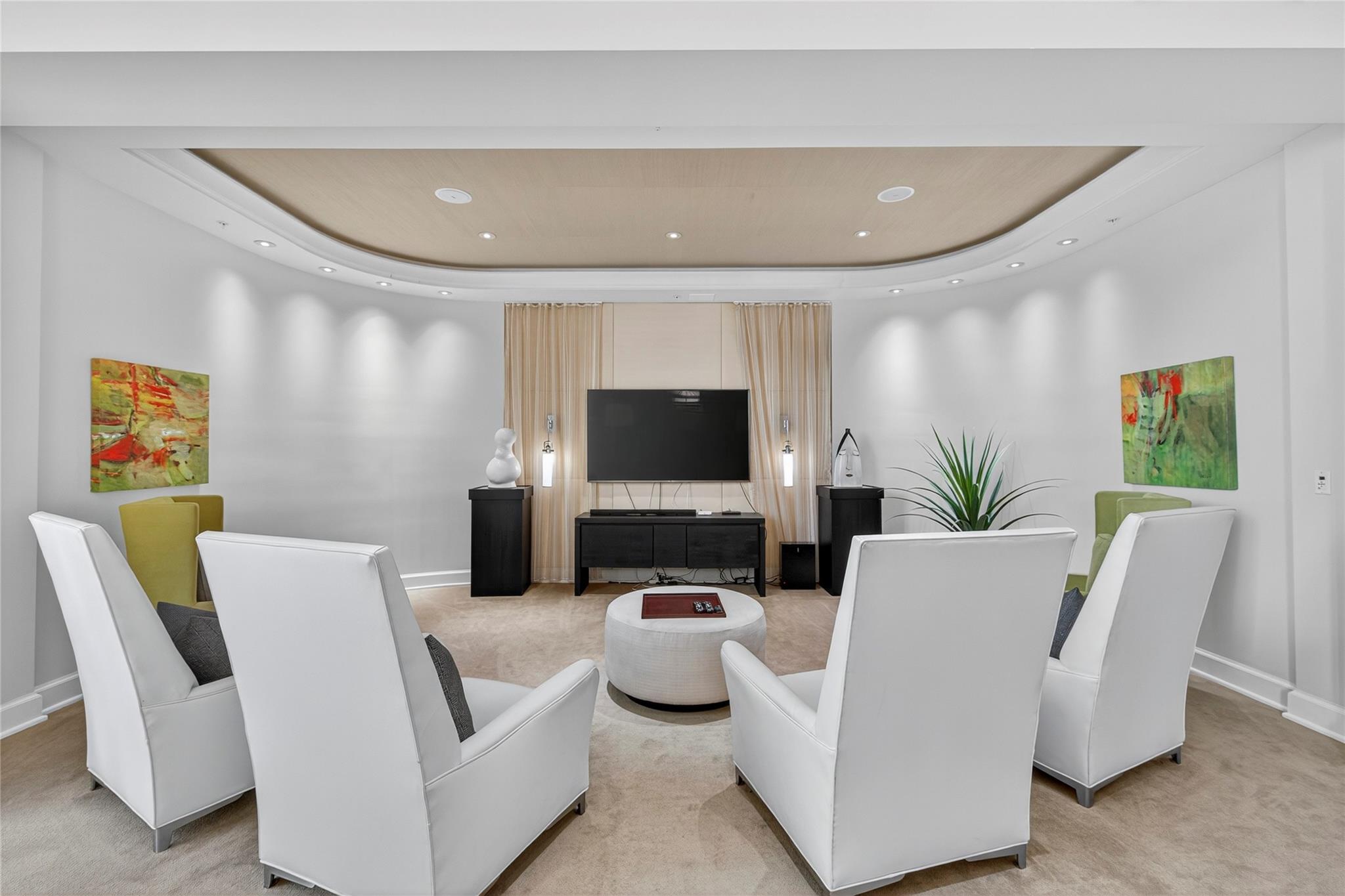 Plaza at Oceanside - Residential