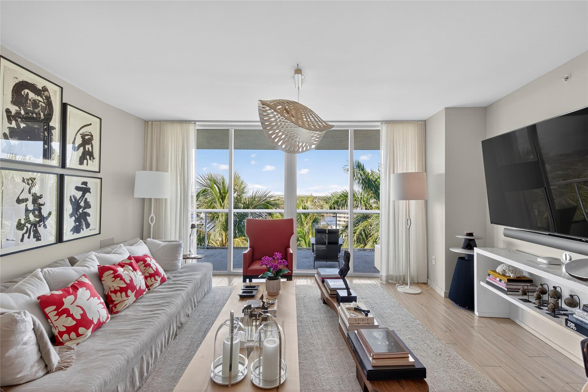 Plaza at Oceanside - Residential