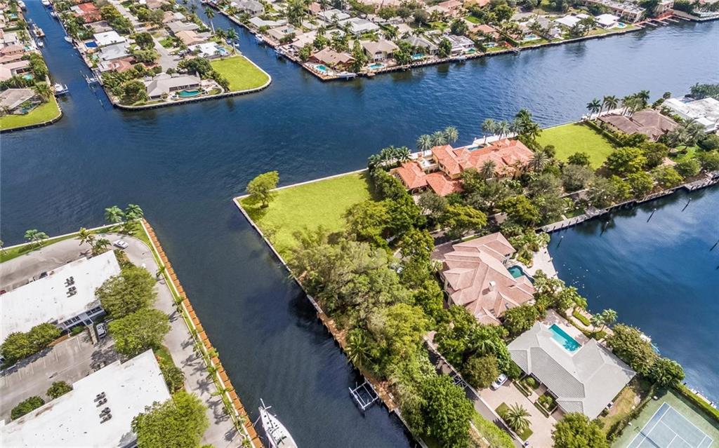 BAY COLONY SEC OF THE LAN - Residential