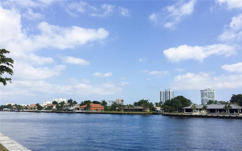 BAY COLONY SEC OF THE LAN - Residential